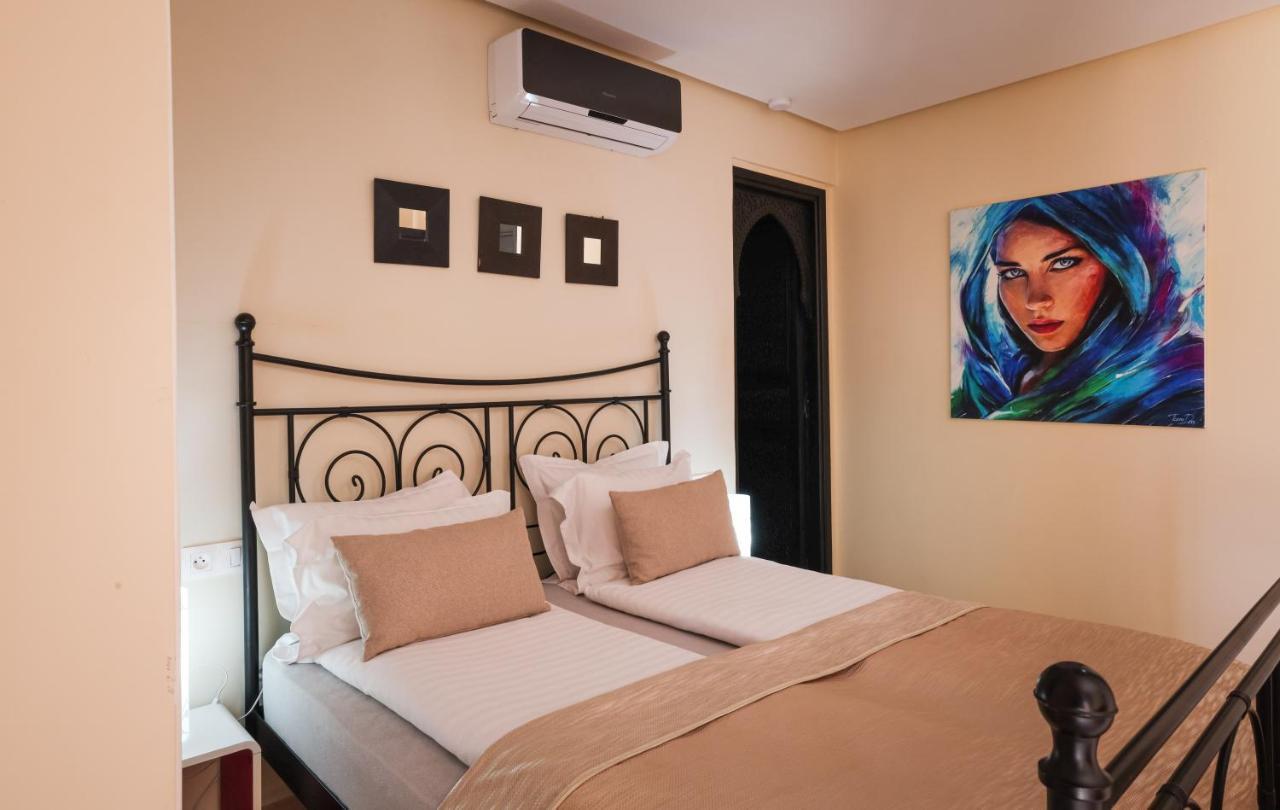 Tiguemine Sarah Hotel Douar Akkara Exterior photo